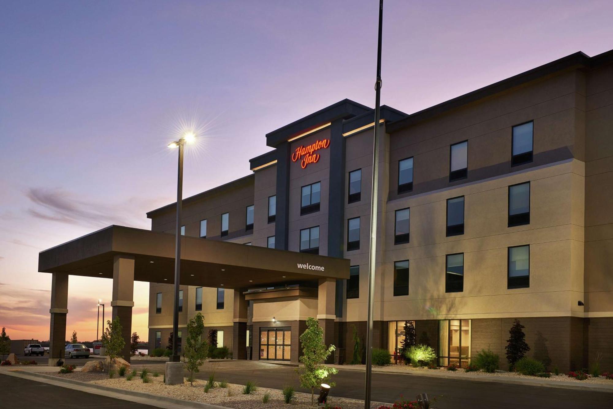 Hampton Inn Burley Eksteriør billede